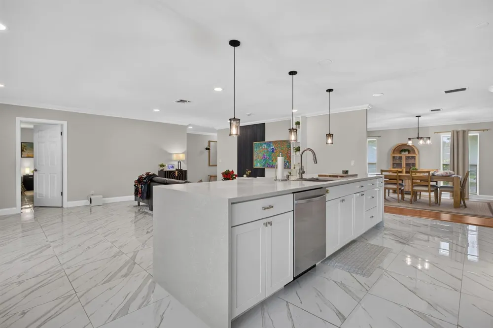 2400 NW 105TH TERRACE Coral Springs, FL 33065