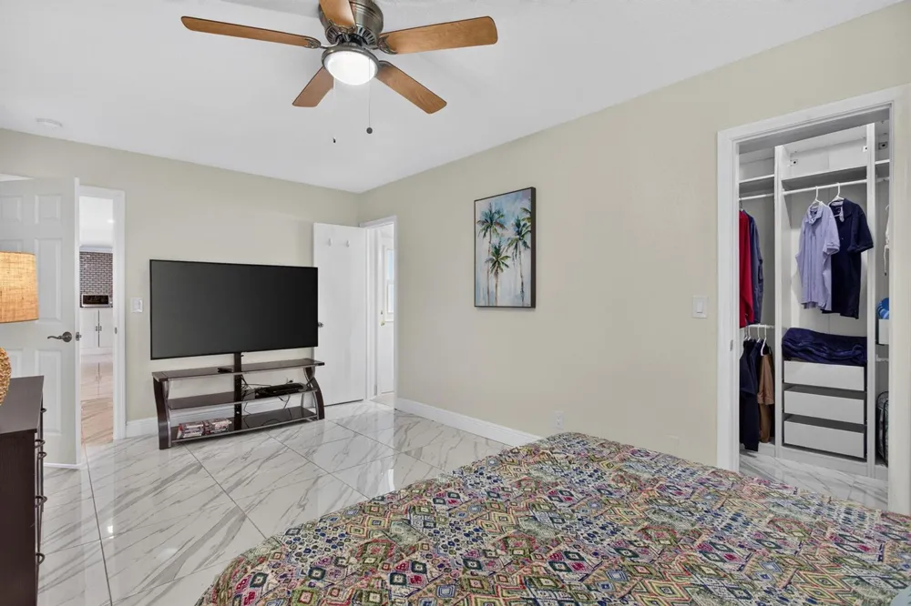 2400 NW 105TH TERRACE Coral Springs, FL 33065