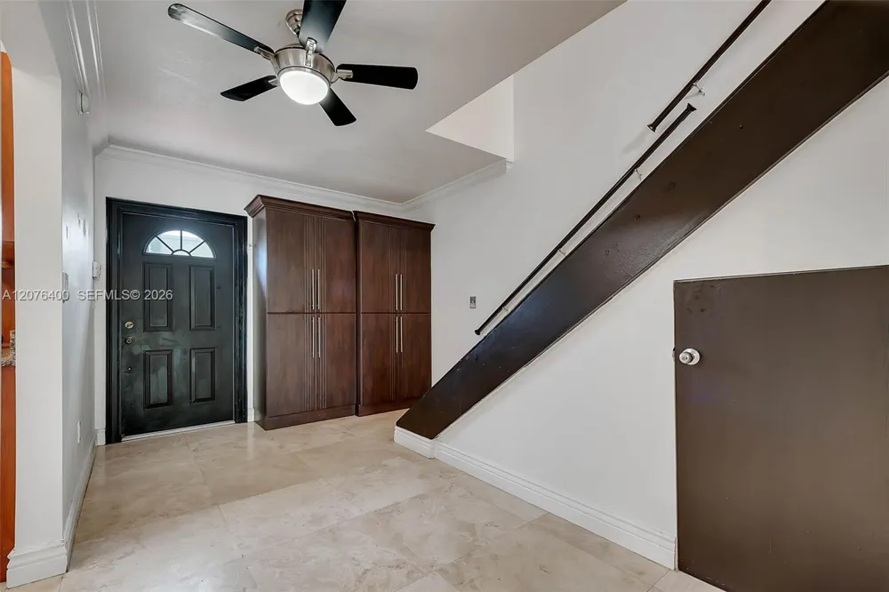1655 NE 115th St #21B Miami, FL 33181