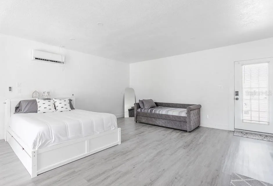 225 RICHLAND Merritt Island, FL 32953