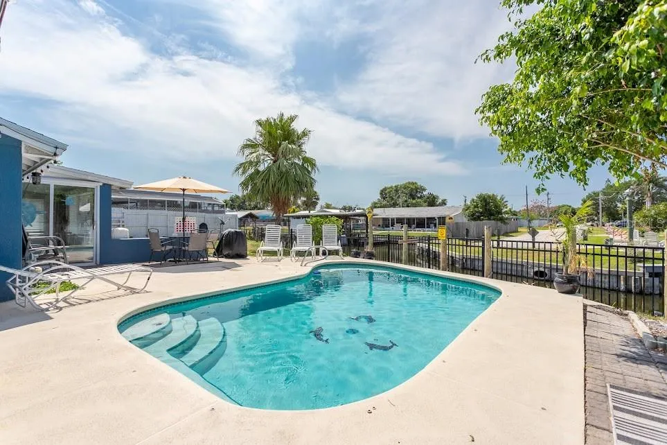 225 RICHLAND Merritt Island, FL 32953