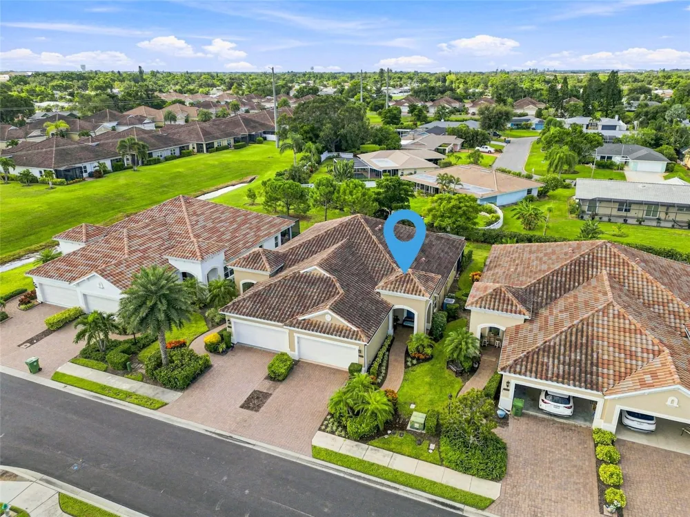 7201 VISTA BELLA DRIVE Bradenton, FL 34209