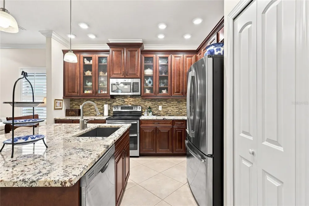 7201 VISTA BELLA DRIVE Bradenton, FL 34209