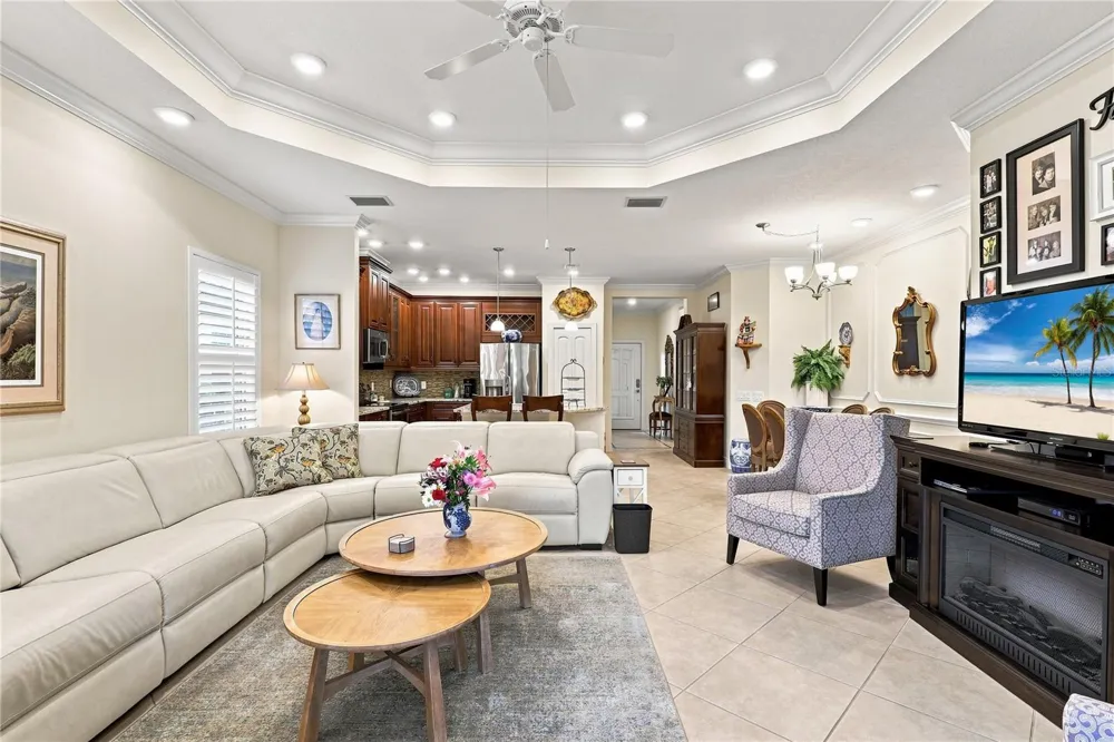 7201 VISTA BELLA DRIVE Bradenton, FL 34209