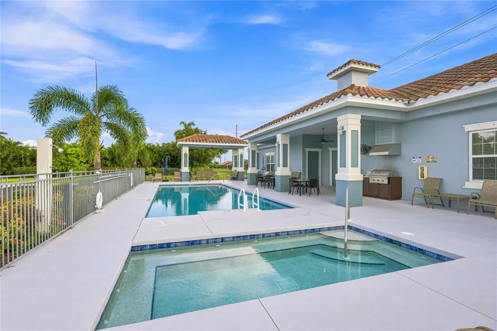7201 VISTA BELLA DRIVE Bradenton, FL 34209
