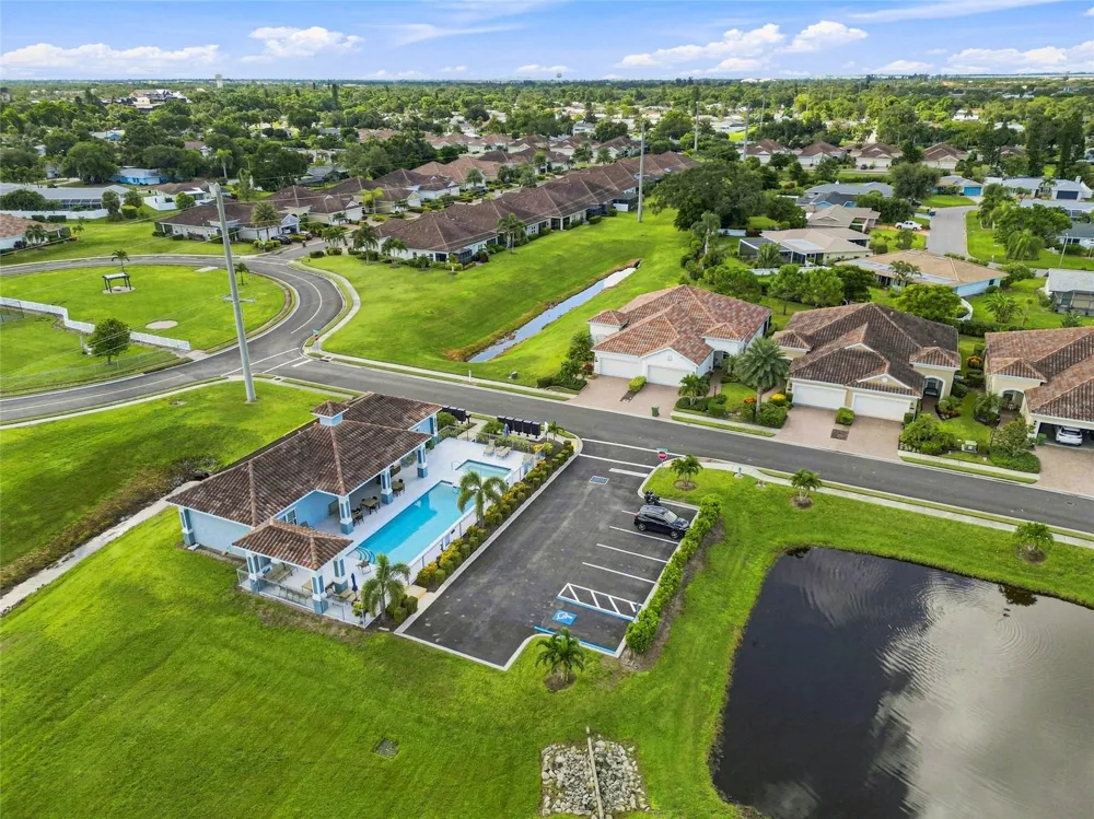 7201 VISTA BELLA DRIVE Bradenton, FL 34209