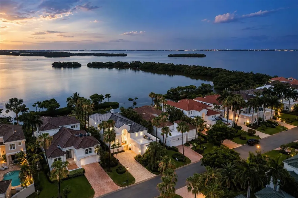 3606 FAIR OAKS PLACE Longboat Key, FL 34228