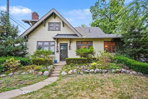 1 Kensington Boulevard