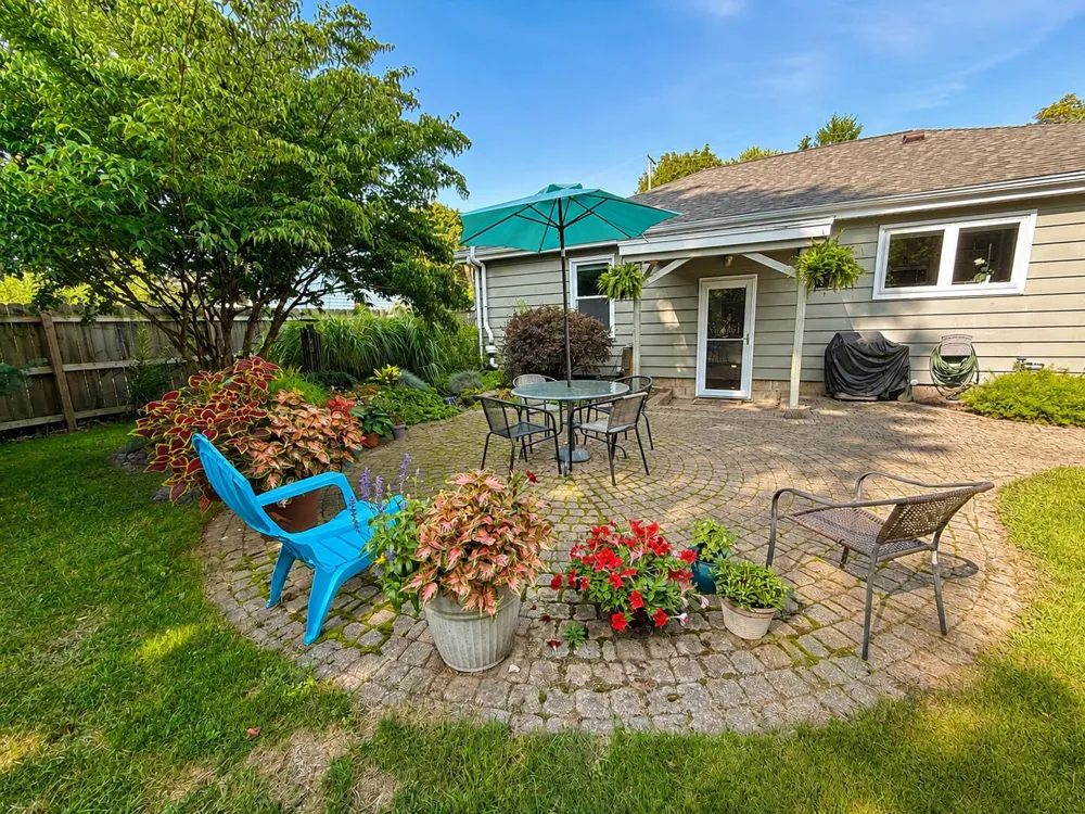 937 Farrell Avenue Kalamazoo City, MI 49006
