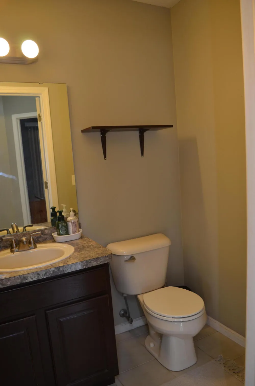 7686 Cherrywood Drive Westland City, MI 48185