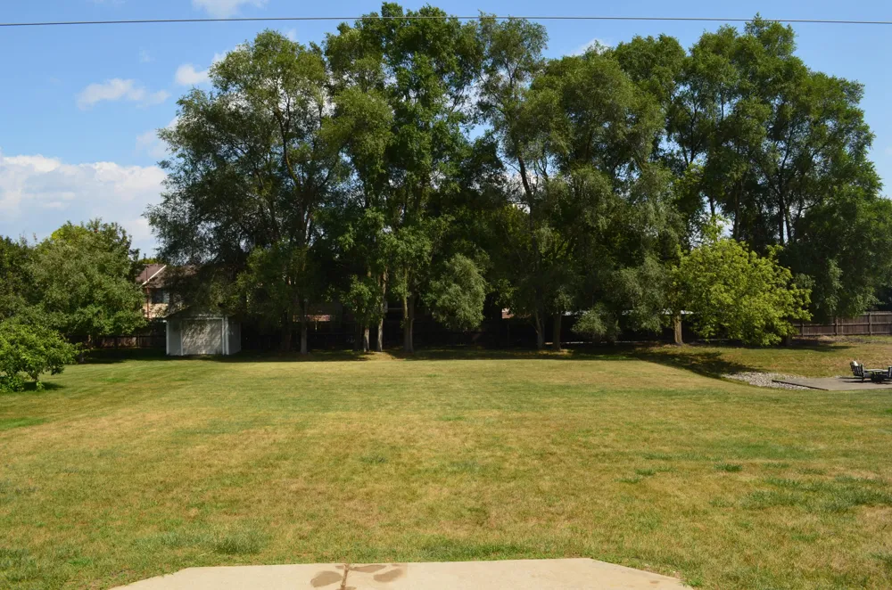 7686 Cherrywood Drive Westland City, MI 48185
