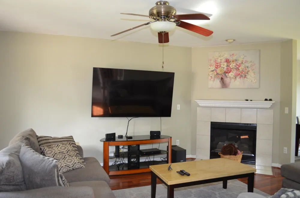 7686 Cherrywood Drive Westland City, MI 48185
