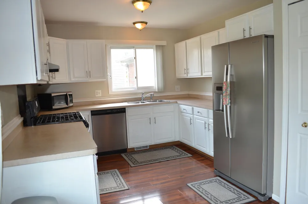 7686 Cherrywood Drive Westland City, MI 48185