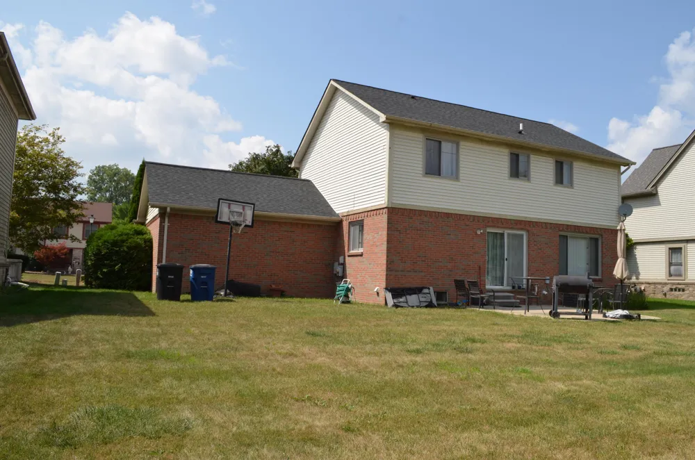 7686 Cherrywood Drive Westland City, MI 48185