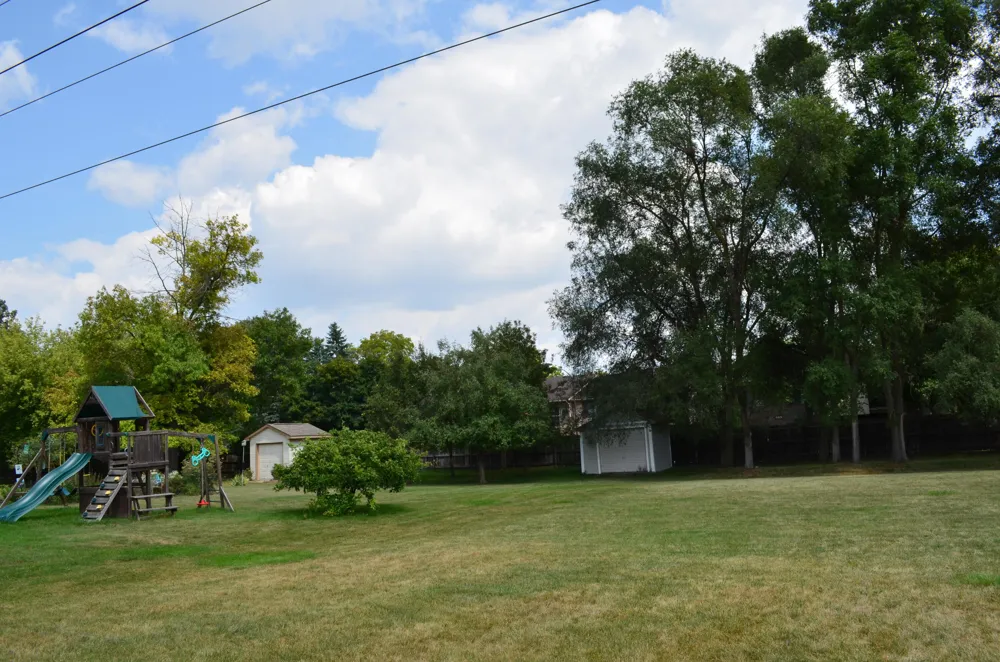 7686 Cherrywood Drive Westland City, MI 48185