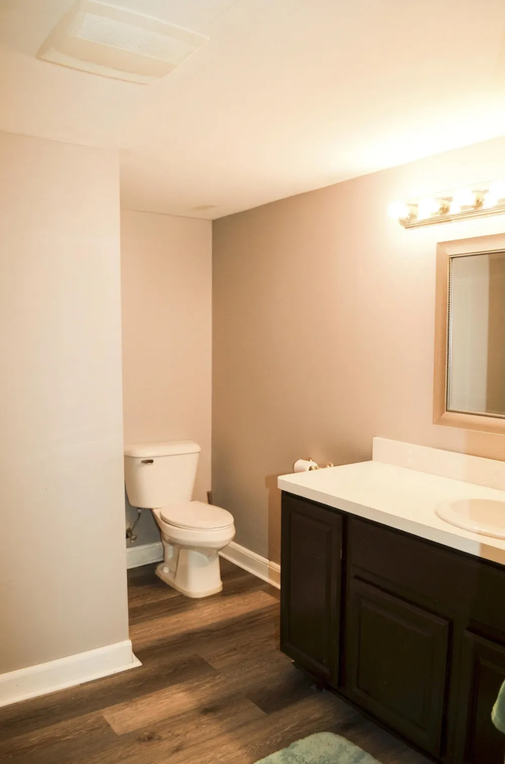 7686 Cherrywood Drive Westland City, MI 48185