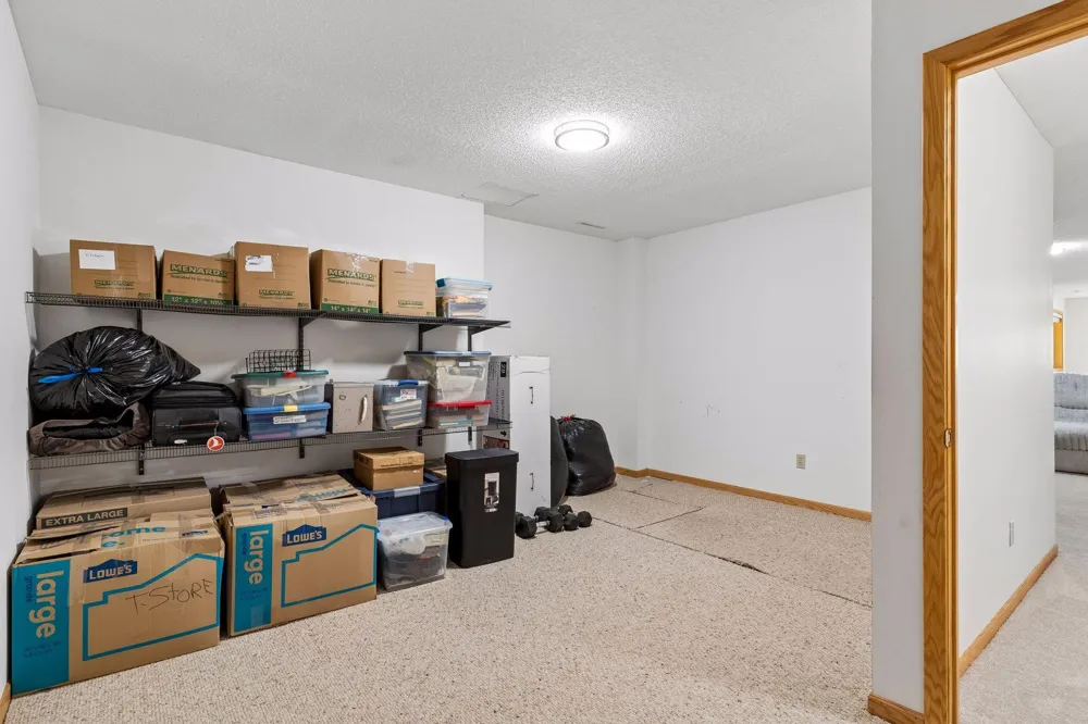 2485 Prairie Oak Trail Woodbury, MN 55125