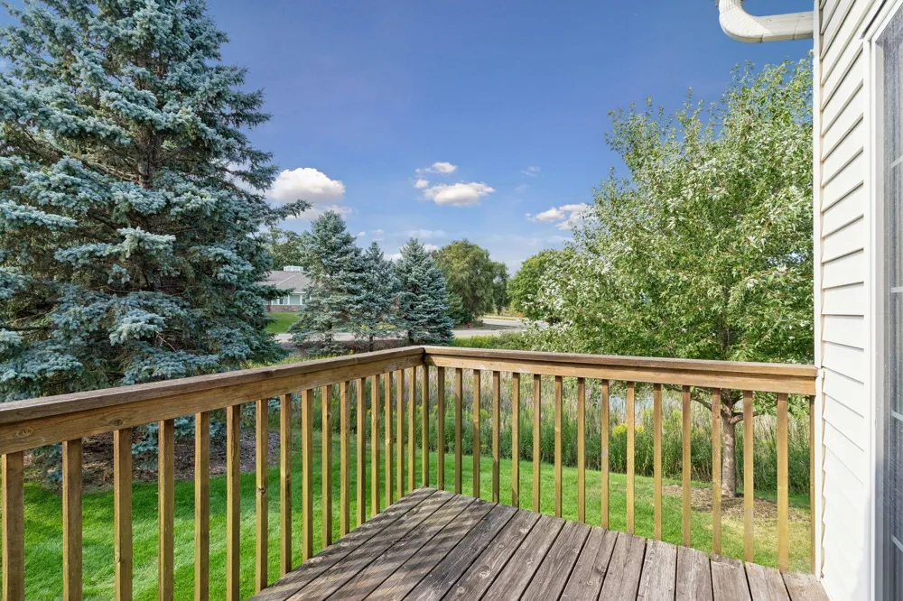 2485 Prairie Oak Trail Woodbury, MN 55125