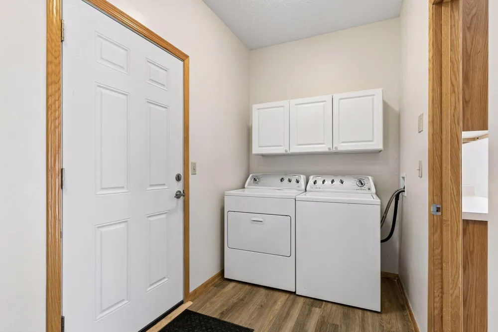 2485 Prairie Oak Trail Woodbury, MN 55125