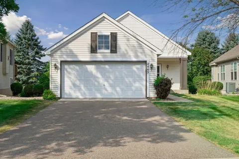 2485 Prairie Oak Trail