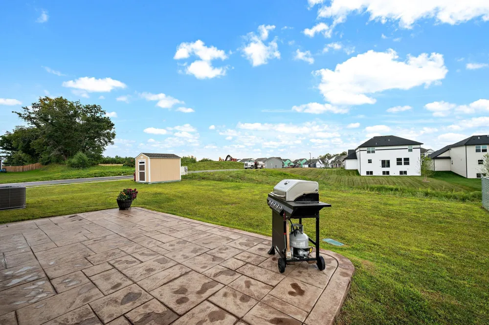 10188 Twin Lakes Parkway NW Elk River, MN 55330