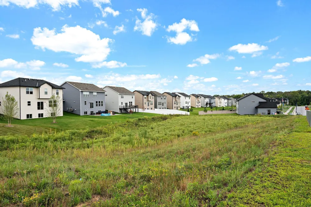 10188 Twin Lakes Parkway NW Elk River, MN 55330