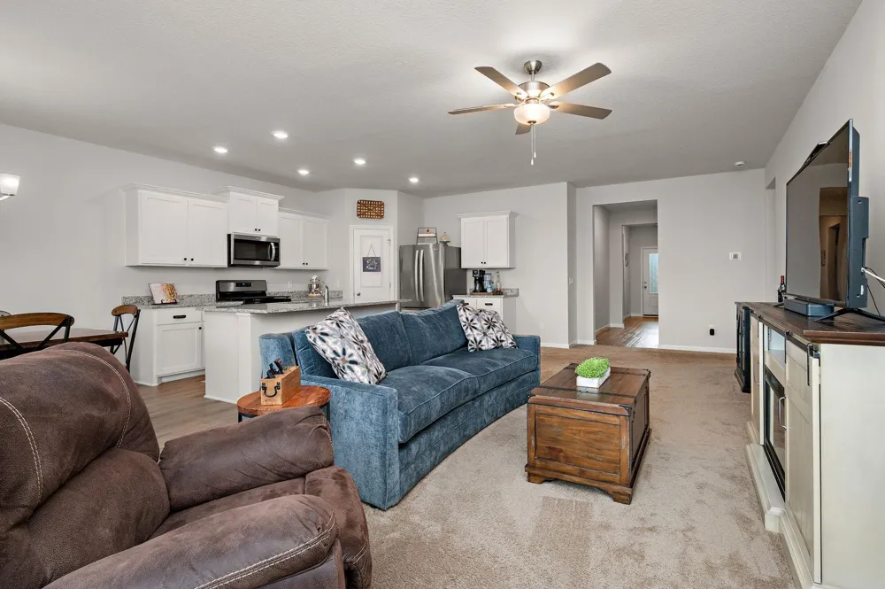10188 Twin Lakes Parkway NW Elk River, MN 55330