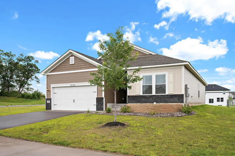 10188 Twin Lakes Parkway NW Elk River, MN 55330