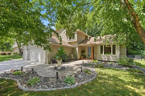5604 Lone Oak Drive