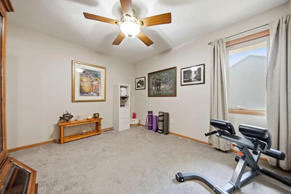 5604 Lone Oak Drive Savage, MN 55378