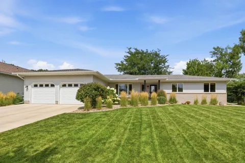 137 Elk Drive SE