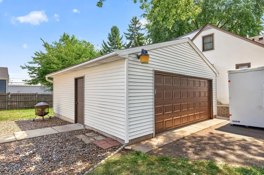 213 14th Avenue S South Saint Paul, MN 55075