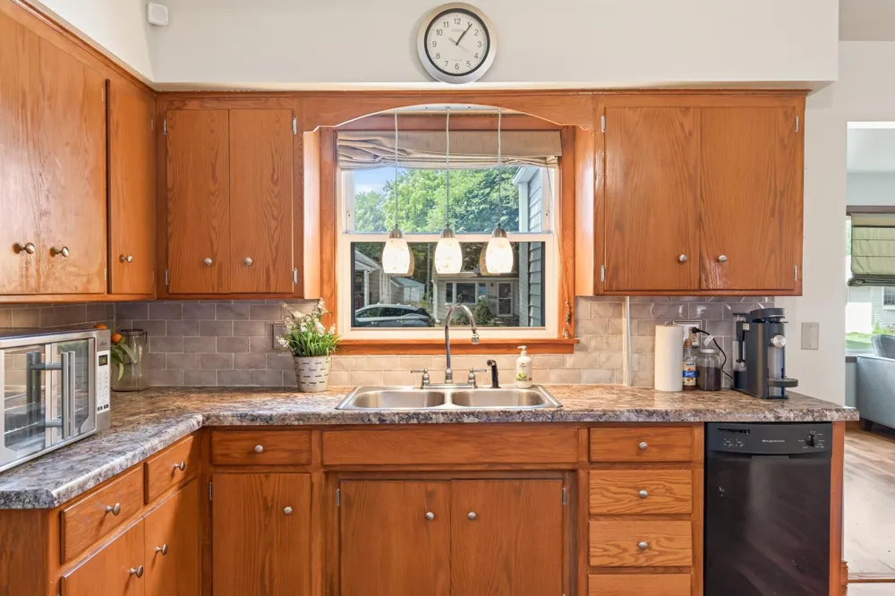 213 14th Avenue S South Saint Paul, MN 55075