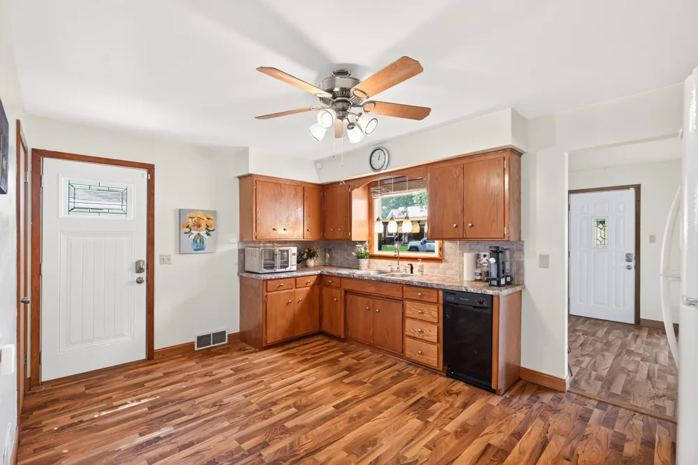 213 14th Avenue S South Saint Paul, MN 55075