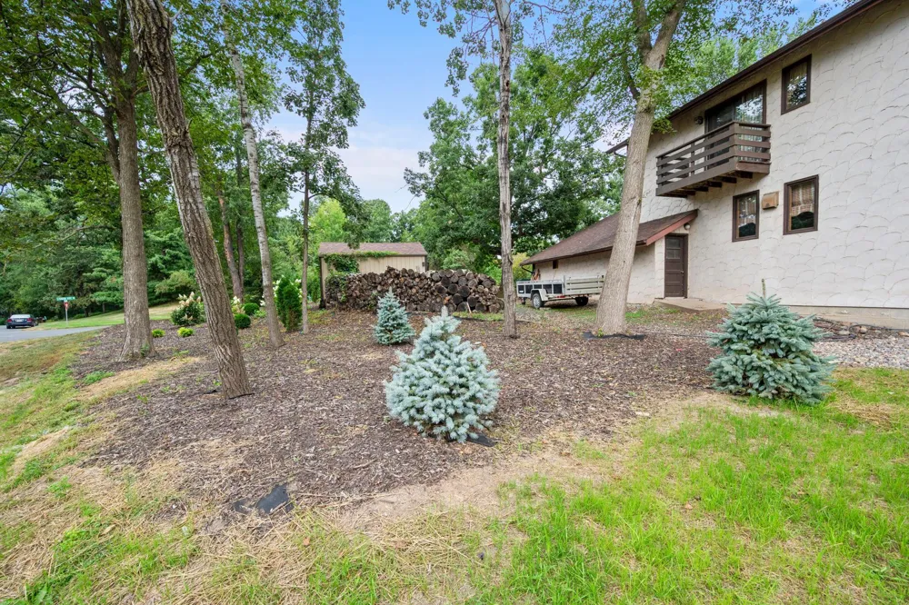 2415 Lisbon Avenue Lake Elmo, MN 55042
