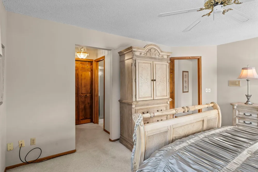 2415 Lisbon Avenue Lake Elmo, MN 55042