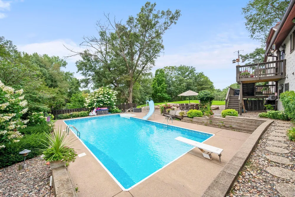 2415 Lisbon Avenue Lake Elmo, MN 55042