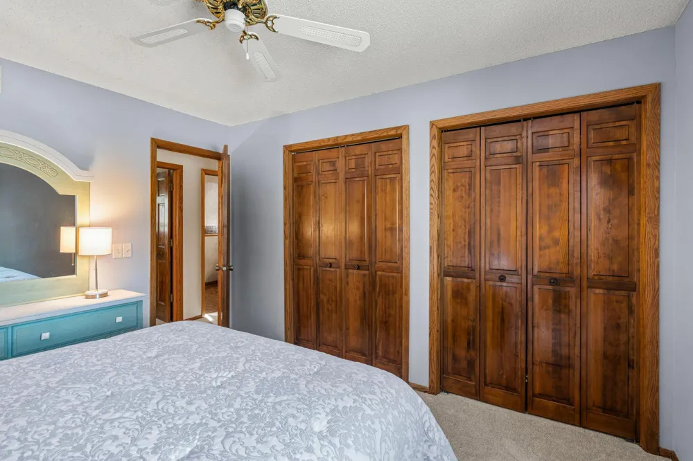 2415 Lisbon Avenue Lake Elmo, MN 55042