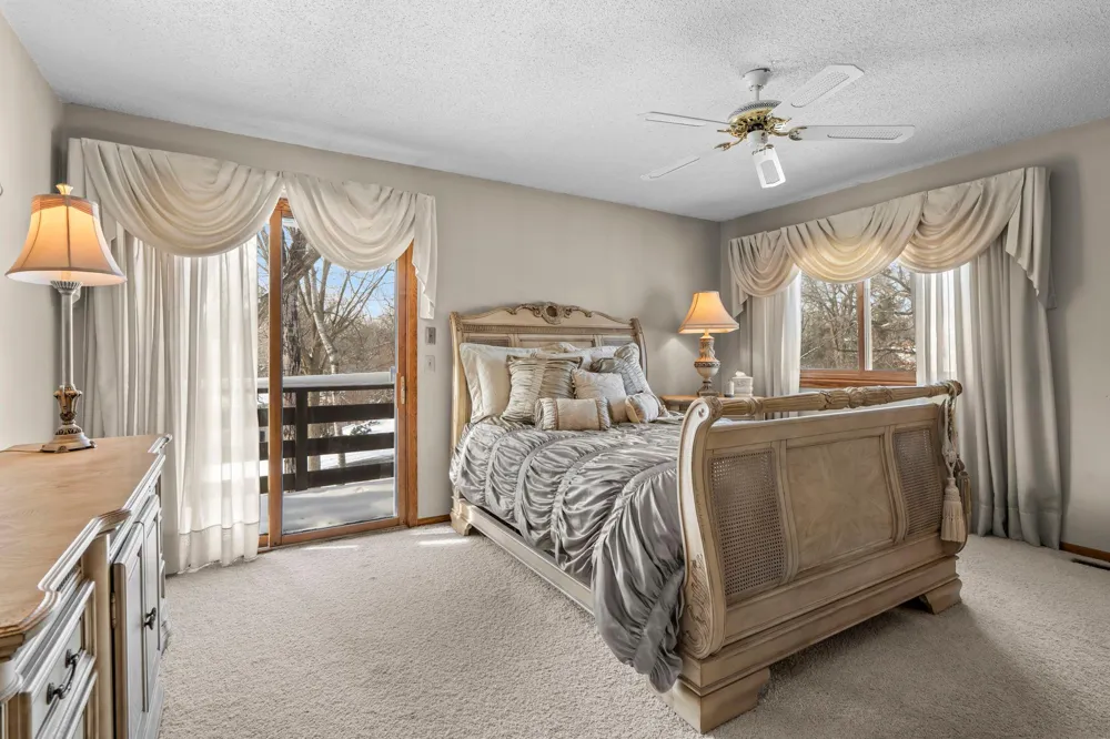 2415 Lisbon Avenue Lake Elmo, MN 55042