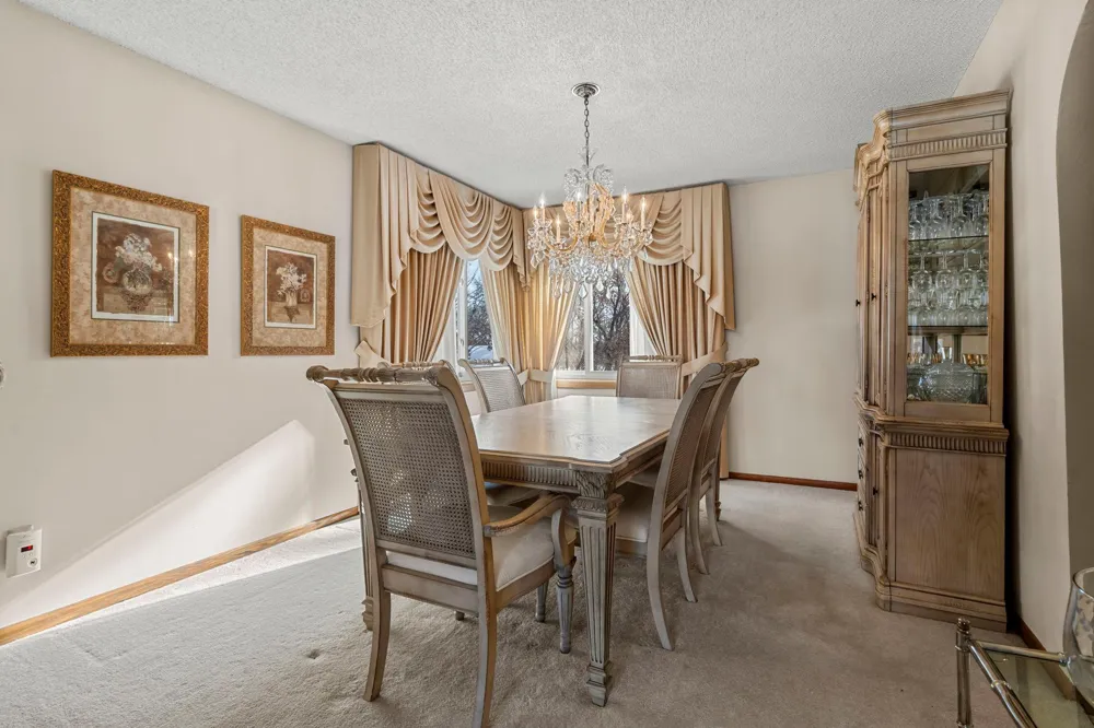 2415 Lisbon Avenue Lake Elmo, MN 55042