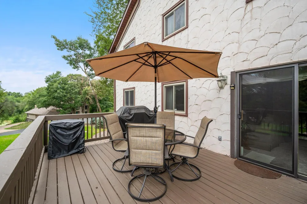 2415 Lisbon Avenue Lake Elmo, MN 55042