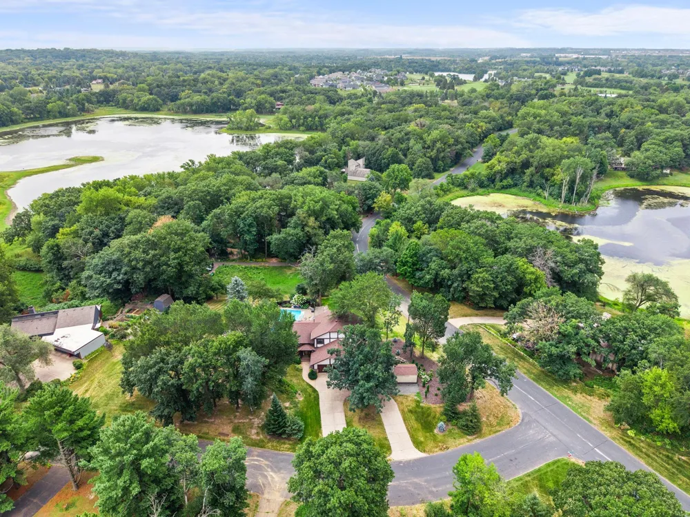 2415 Lisbon Avenue Lake Elmo, MN 55042