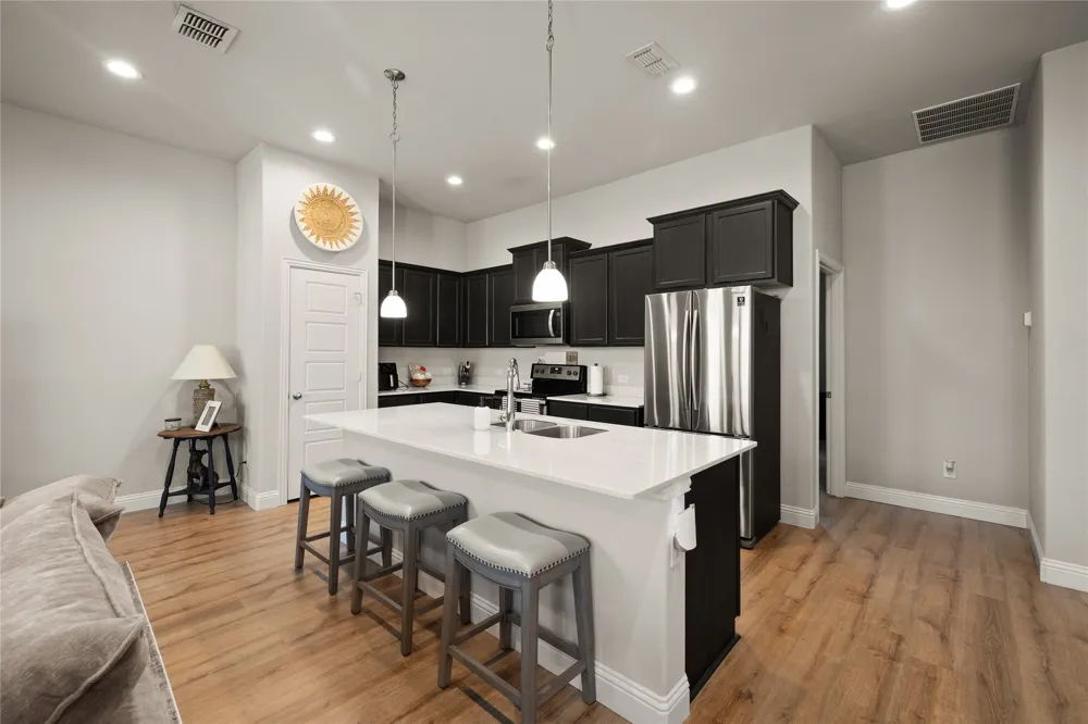 1920 Bel Air Drive Arlington, TX 76010