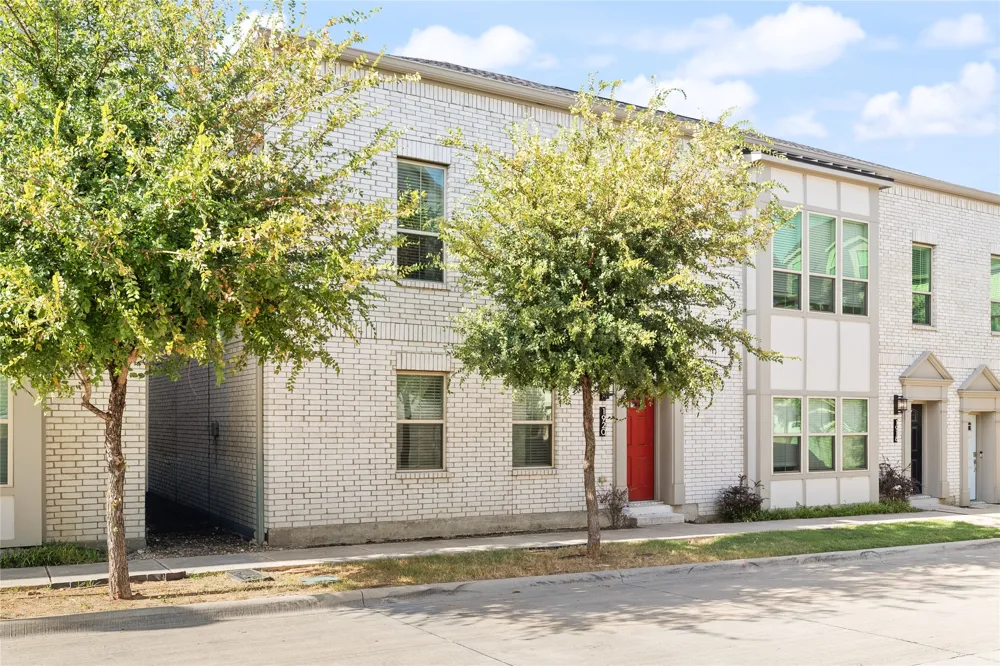 1920 Bel Air Drive Arlington, TX 76010