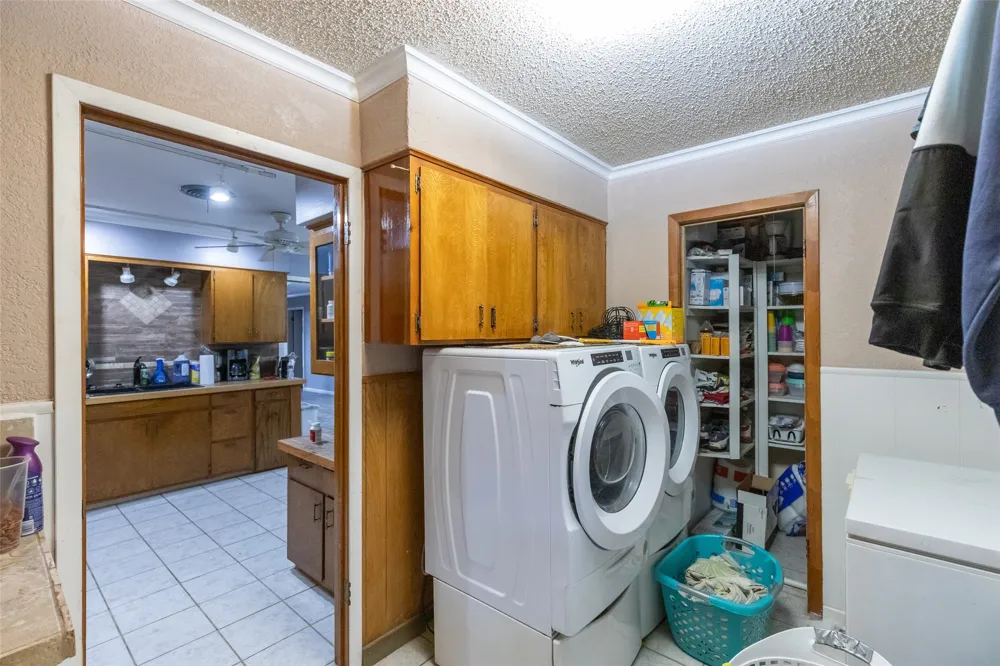 3433 I-20 W Baird, TX 79504