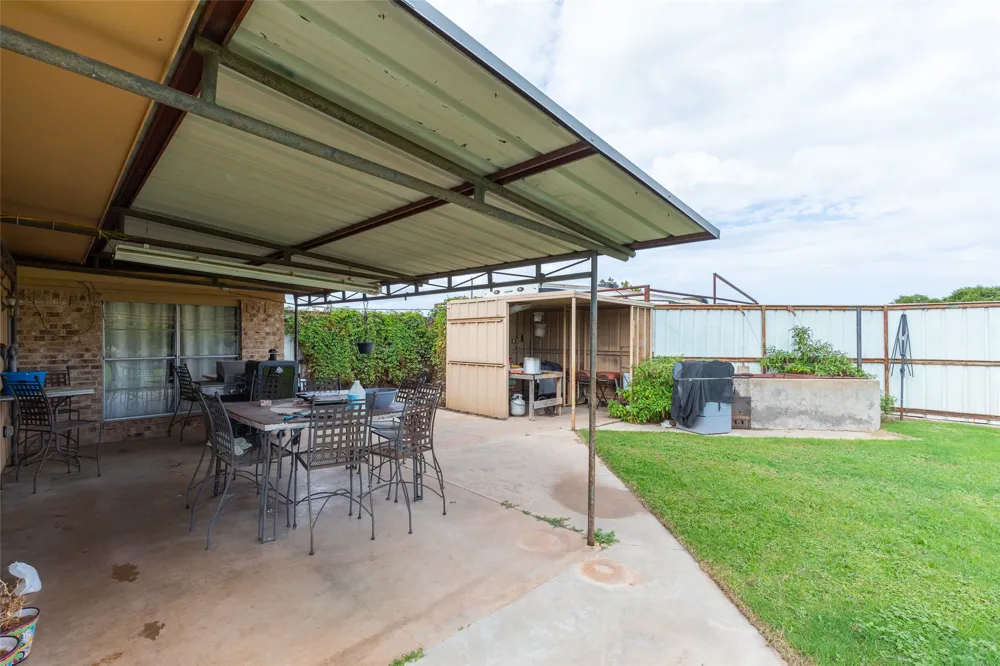 3433 I-20 W Baird, TX 79504