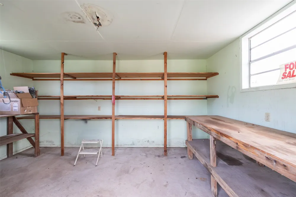 3433 I-20 W Baird, TX 79504