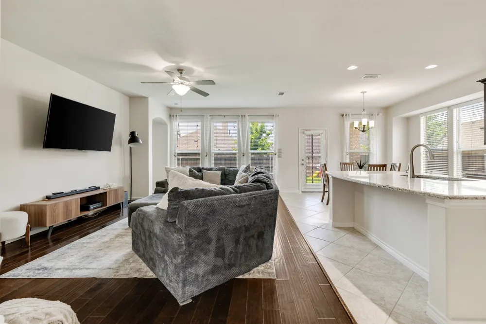 1017 Rose Garden Drive Little Elm, TX 75068