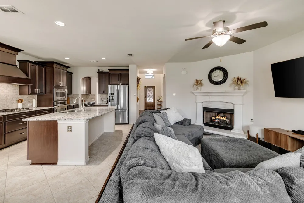 1017 Rose Garden Drive Little Elm, TX 75068