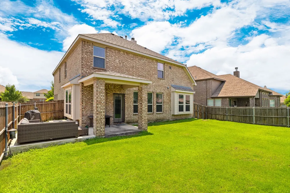 1017 Rose Garden Drive Little Elm, TX 75068